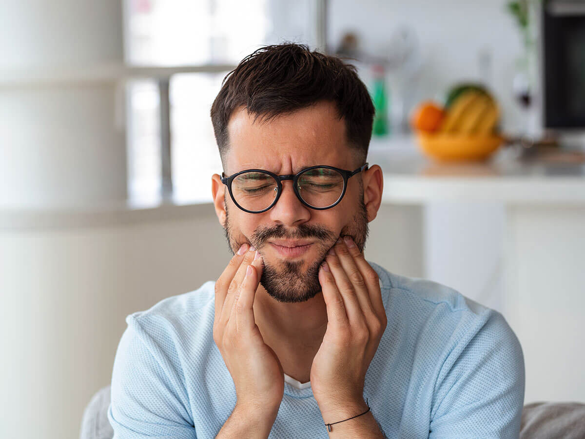 Why Does My Jaw Hurt When I Chew or Yawn?