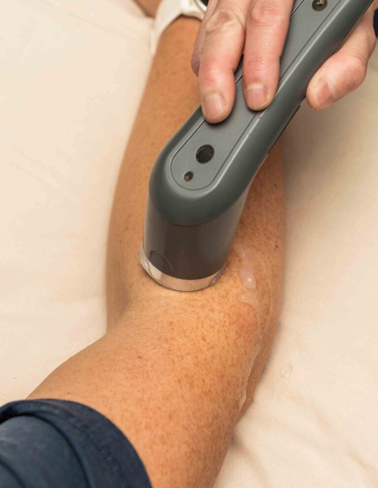 Physiotherapist using ultrasound therapy on a patient’s as part of physiotherapy services at Wellers Hill Physio